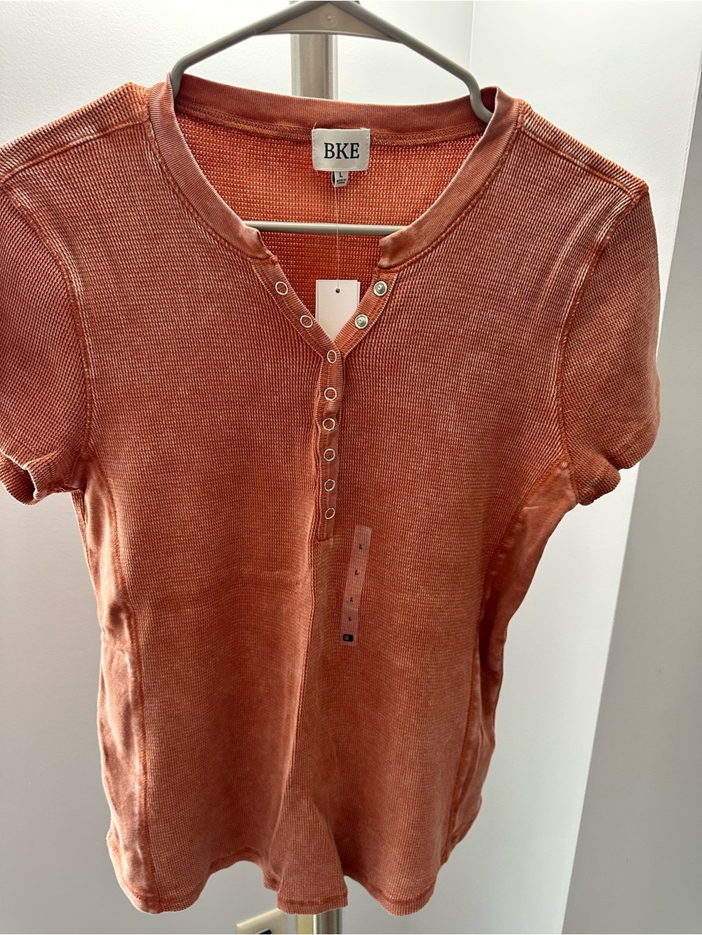 BKE Women's Rust Orange Short-Sleeve Henley Tee